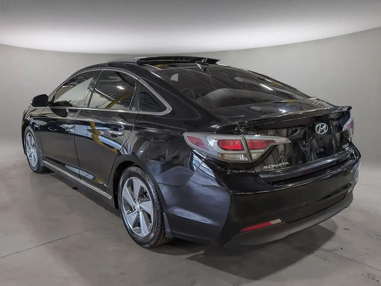 Hyundai SONATA снимка Hyundai SONATA
