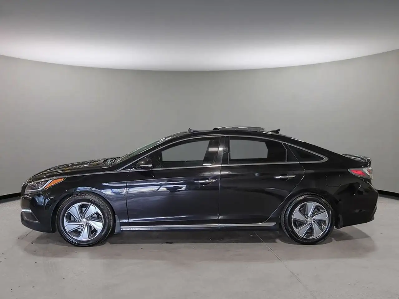 Hyundai SONATA снимка Hyundai SONATA