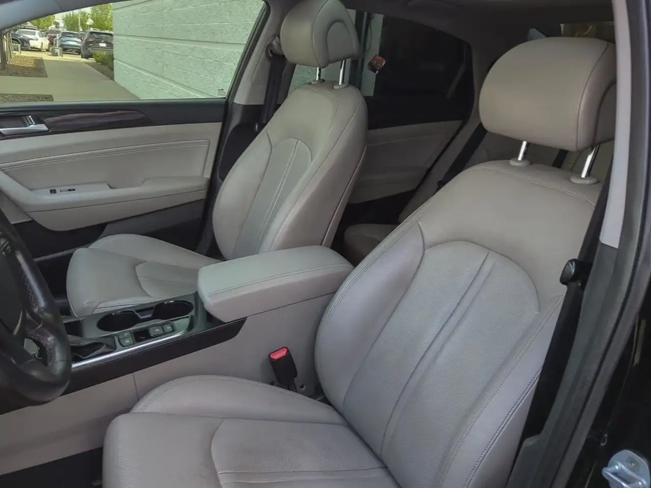 Hyundai SONATA снимка Hyundai SONATA