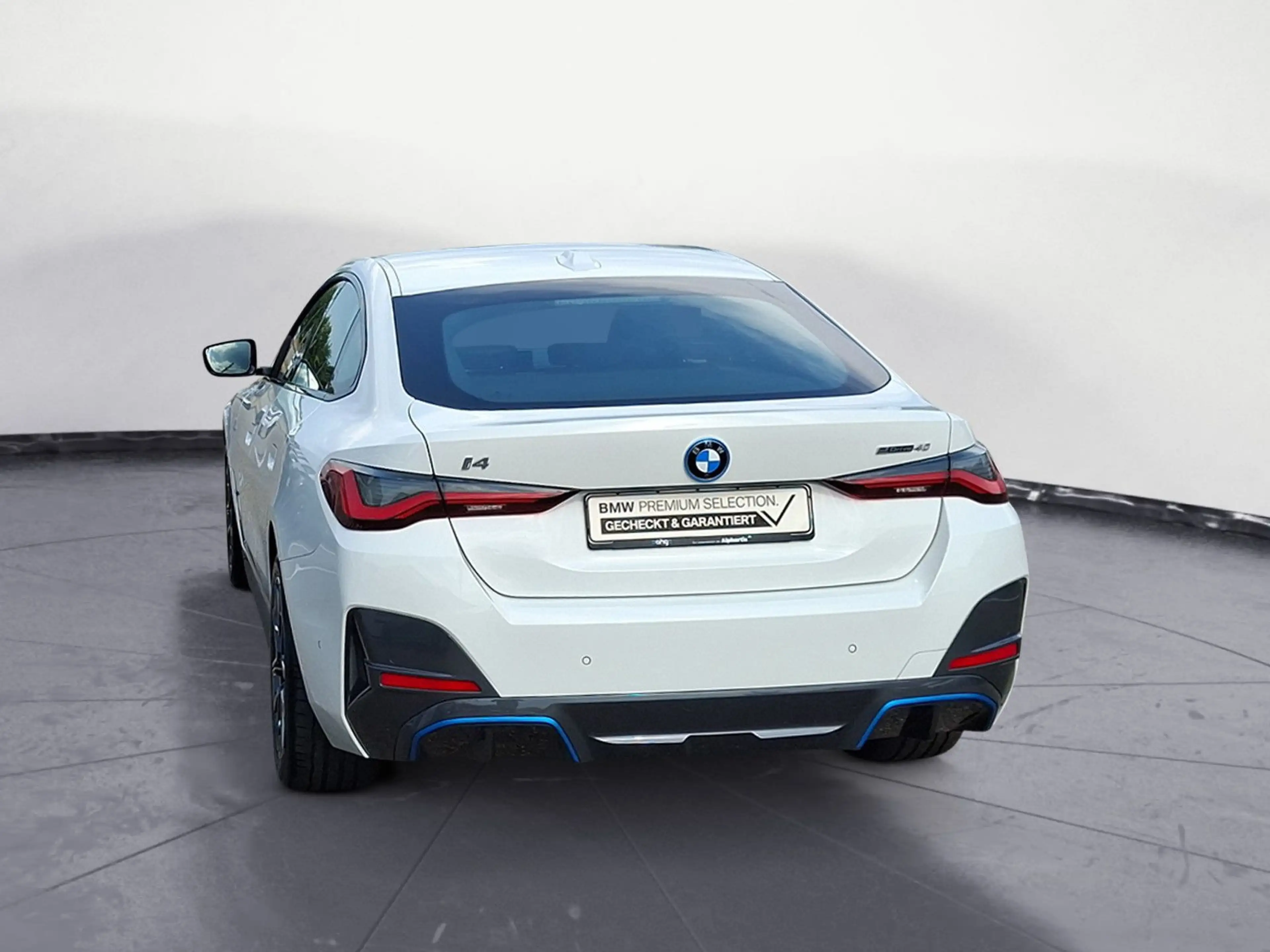 BMW i4 eDrive40 M SPORT Parking Assistant Plus Live — photo 5