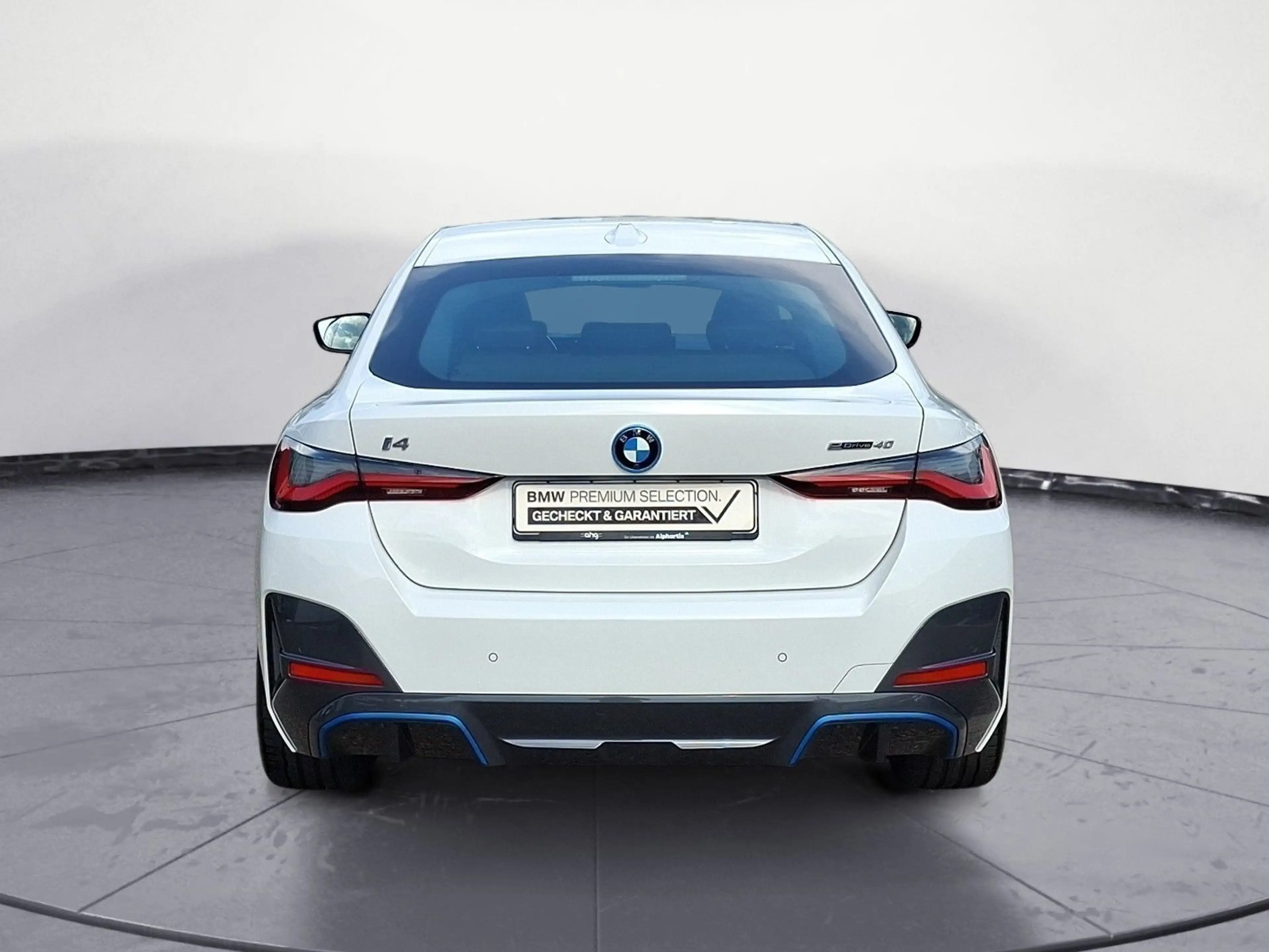 BMW i4 eDrive40 M SPORT Parking Assistant Plus Live — photo 6