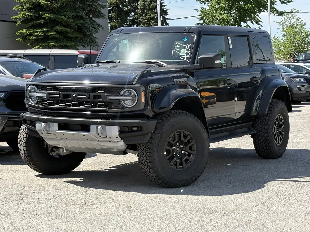Ford Bronco photo Ford Bronco