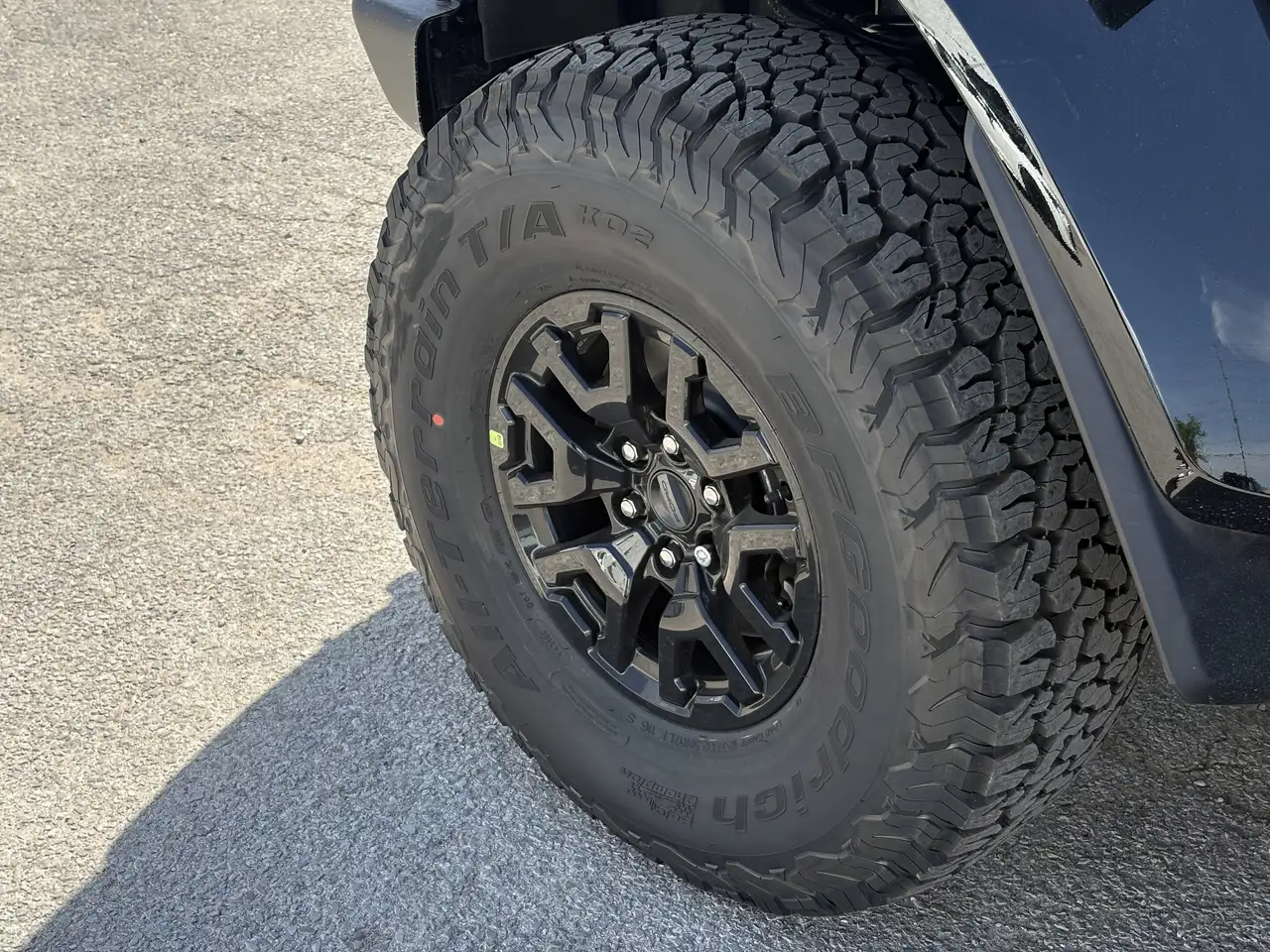 Ford Bronco photo Ford Bronco