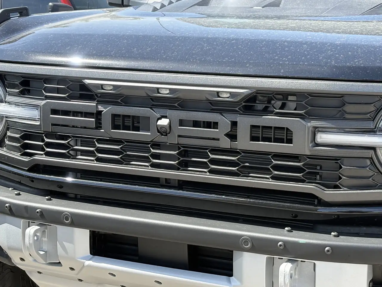 Ford Bronco photo Ford Bronco