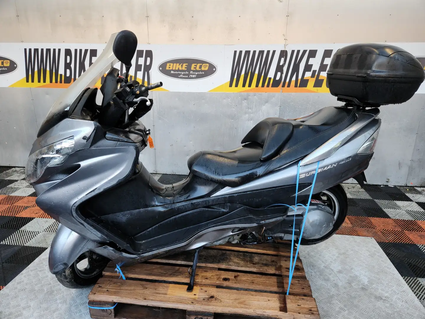 Suzuki Burgman 400 Szary - 2