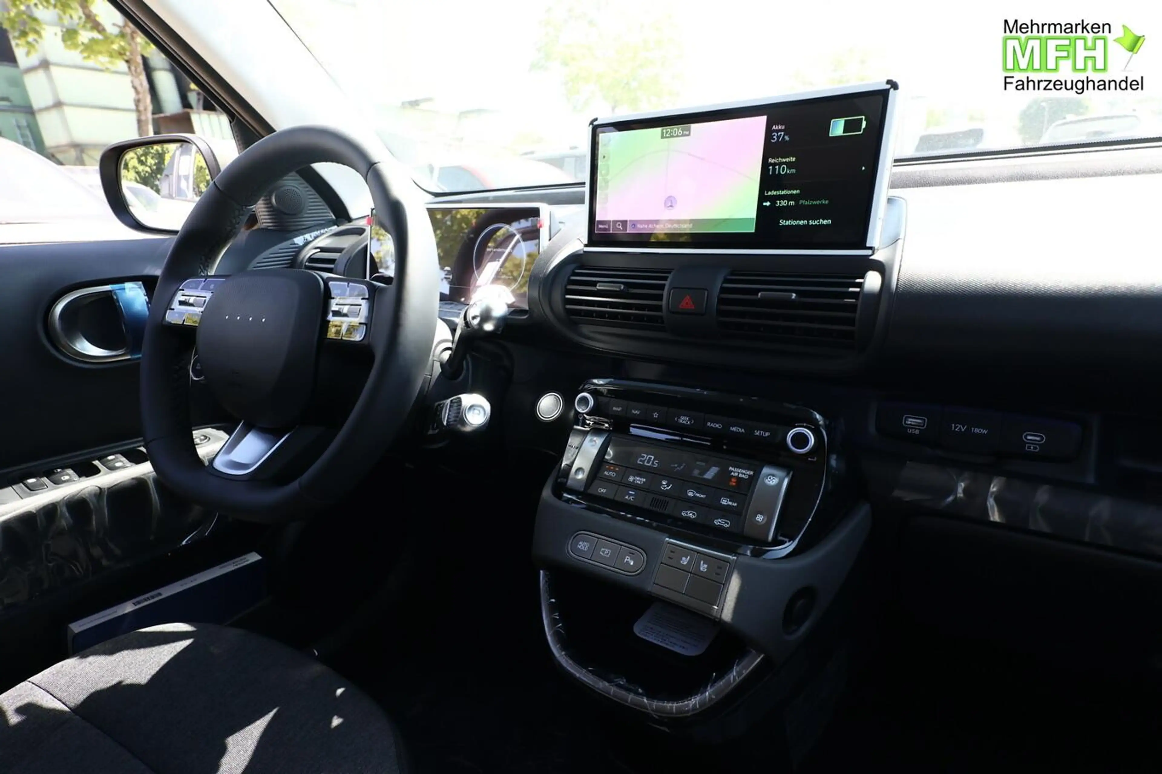 Hyundai Inster 49 kWh Nav Pano 17Z SHZ Privacy ACC LED 85 kW (... — photo 8