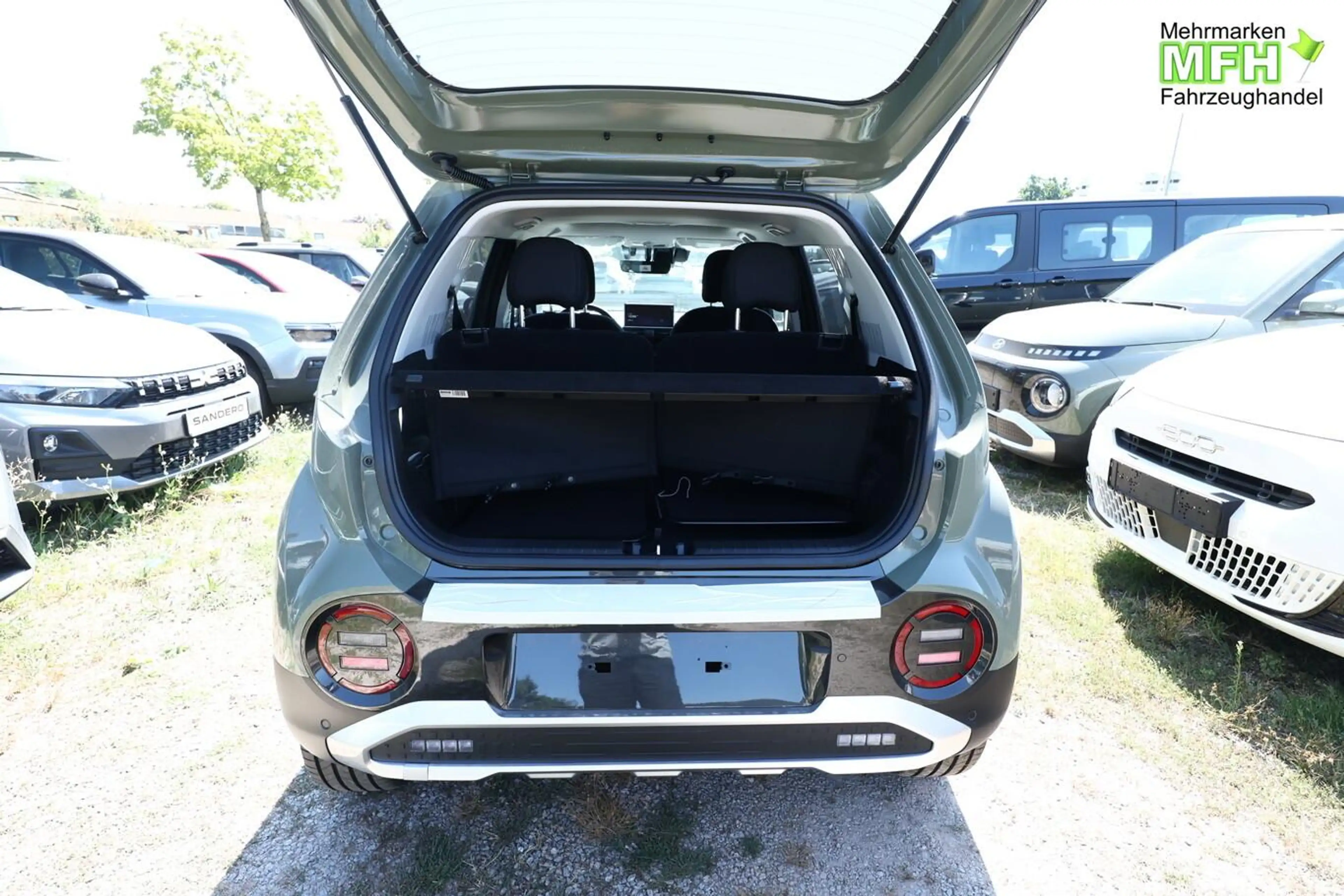 Hyundai Inster 49 kWh Nav Pano 17Z SHZ Privacy ACC LED 85 kW (... — photo 10