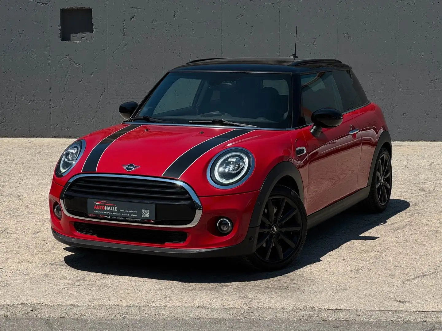 MINI Cooper Pepper CarPlay Nav H&K Cam PDC Rood - 1