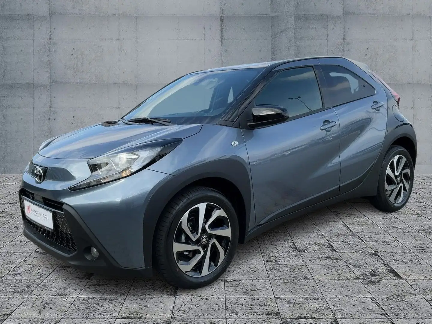 Toyota Aygo X AYGO X 1.0 Teamplayer Noir - 2