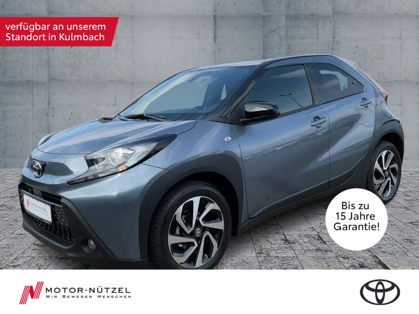 Toyota Aygo X AYGO X 1.0 Teamplayer Noir - 1