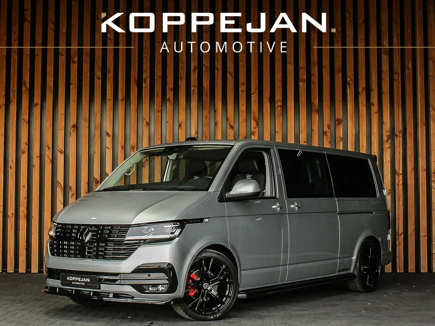 Volkswagen T6.1 Transporter 2.0 TDI 150PK DSG Bulli Dubbele Cabine | BPM VRIJ! Zilver - 1