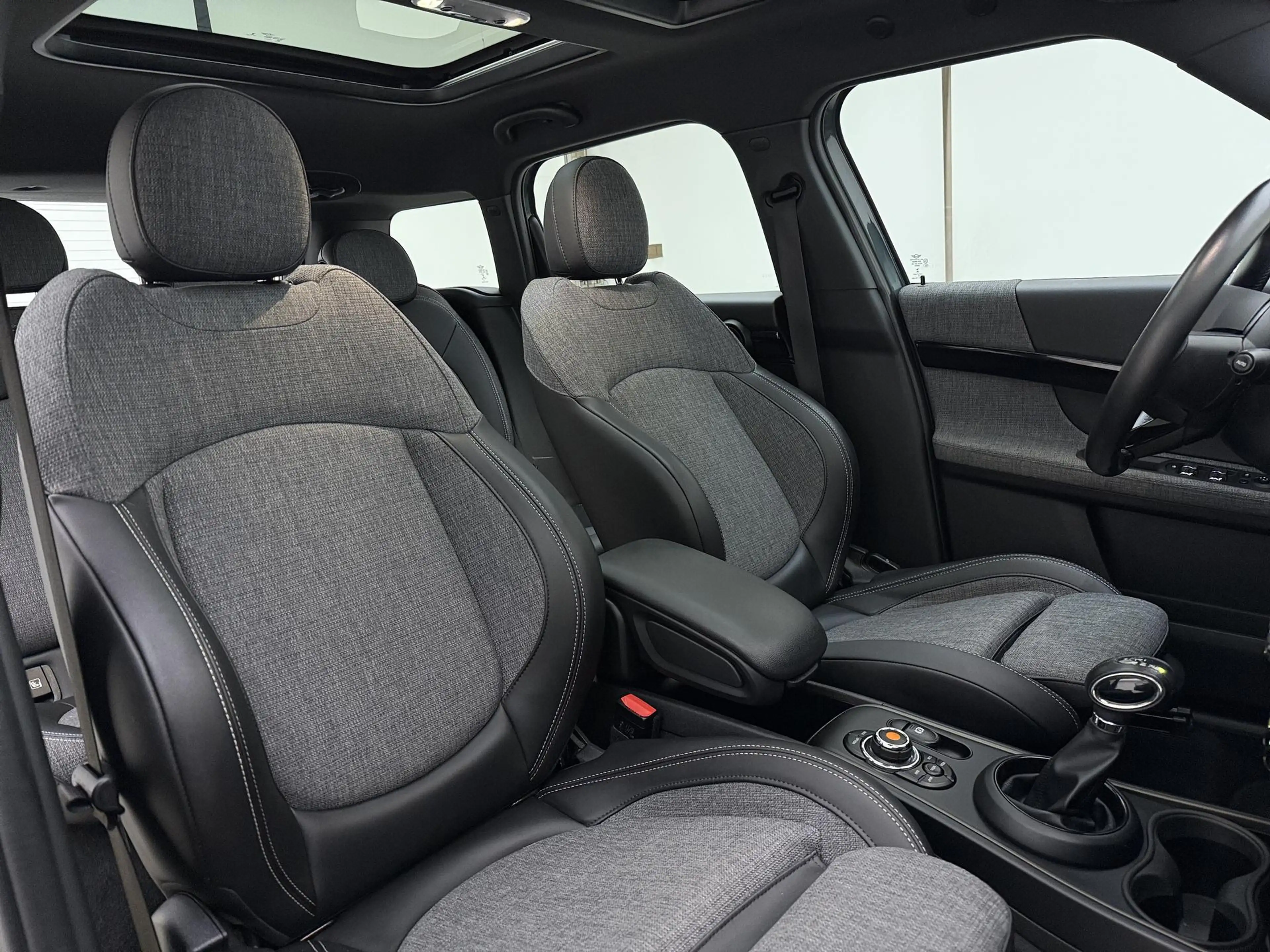 MINI Cooper SE Countryman 1.5 ALL4 Pepper — photo 10