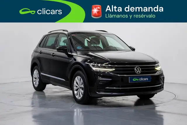 Volkswagen Tiguan view 3