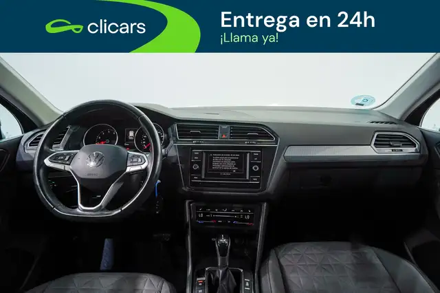 Volkswagen Tiguan view 12