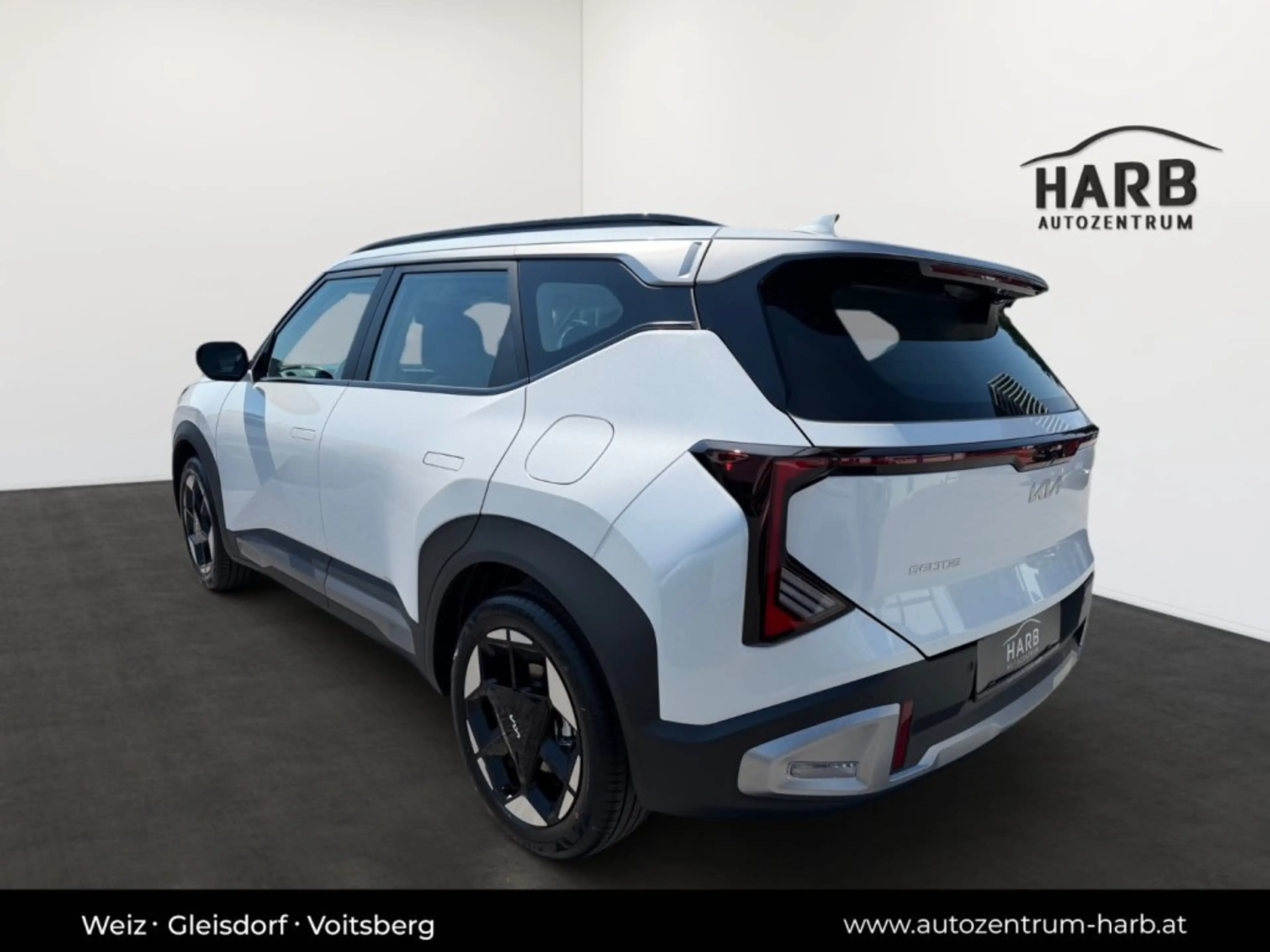 Kia Seltos /SILBER/1.6 TGDI/DCT7/2WD/180/P2/M — photo 6