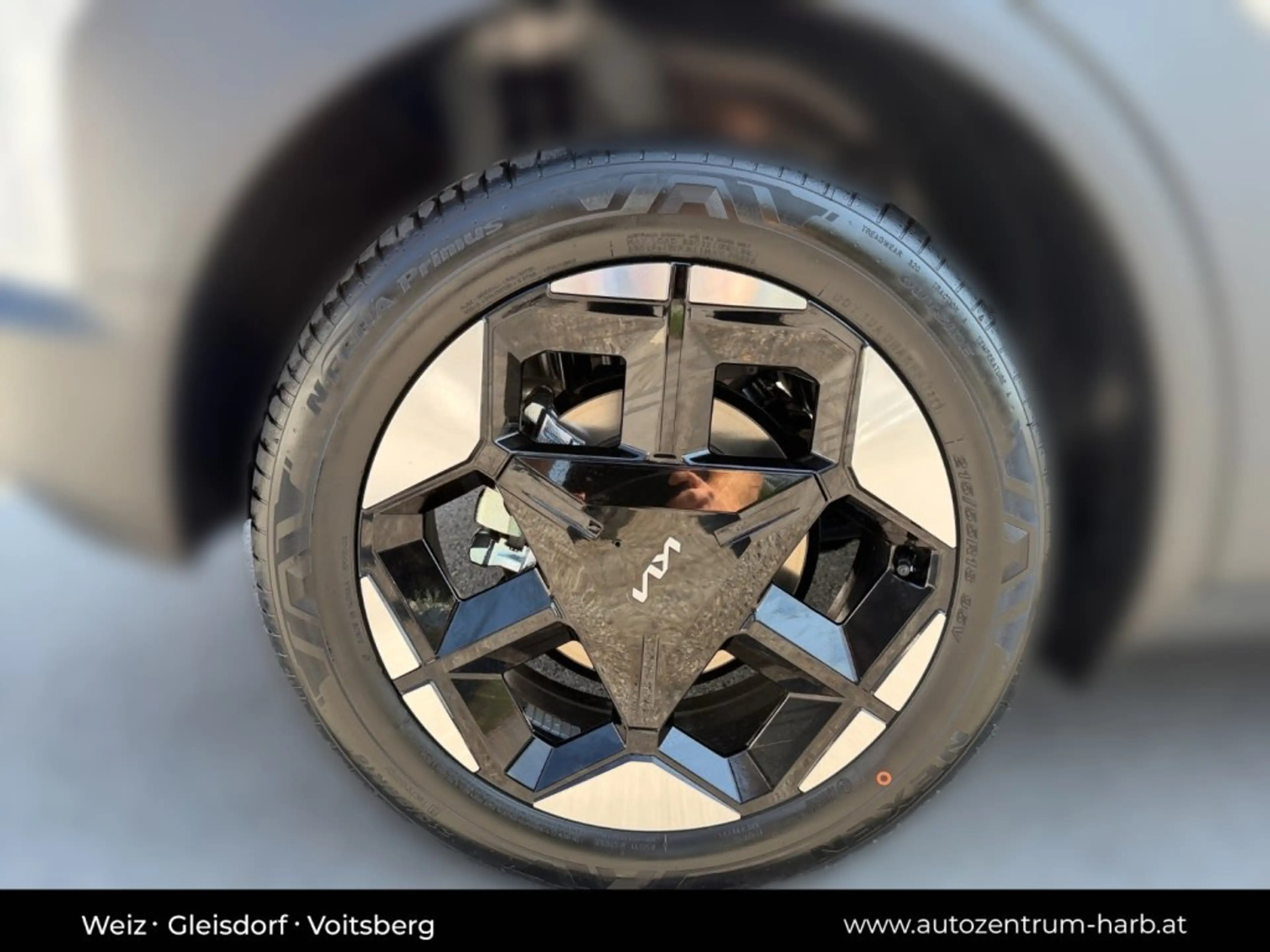 Kia Seltos /SILBER/1.6 TGDI/DCT7/2WD/180/P2/M — photo 13