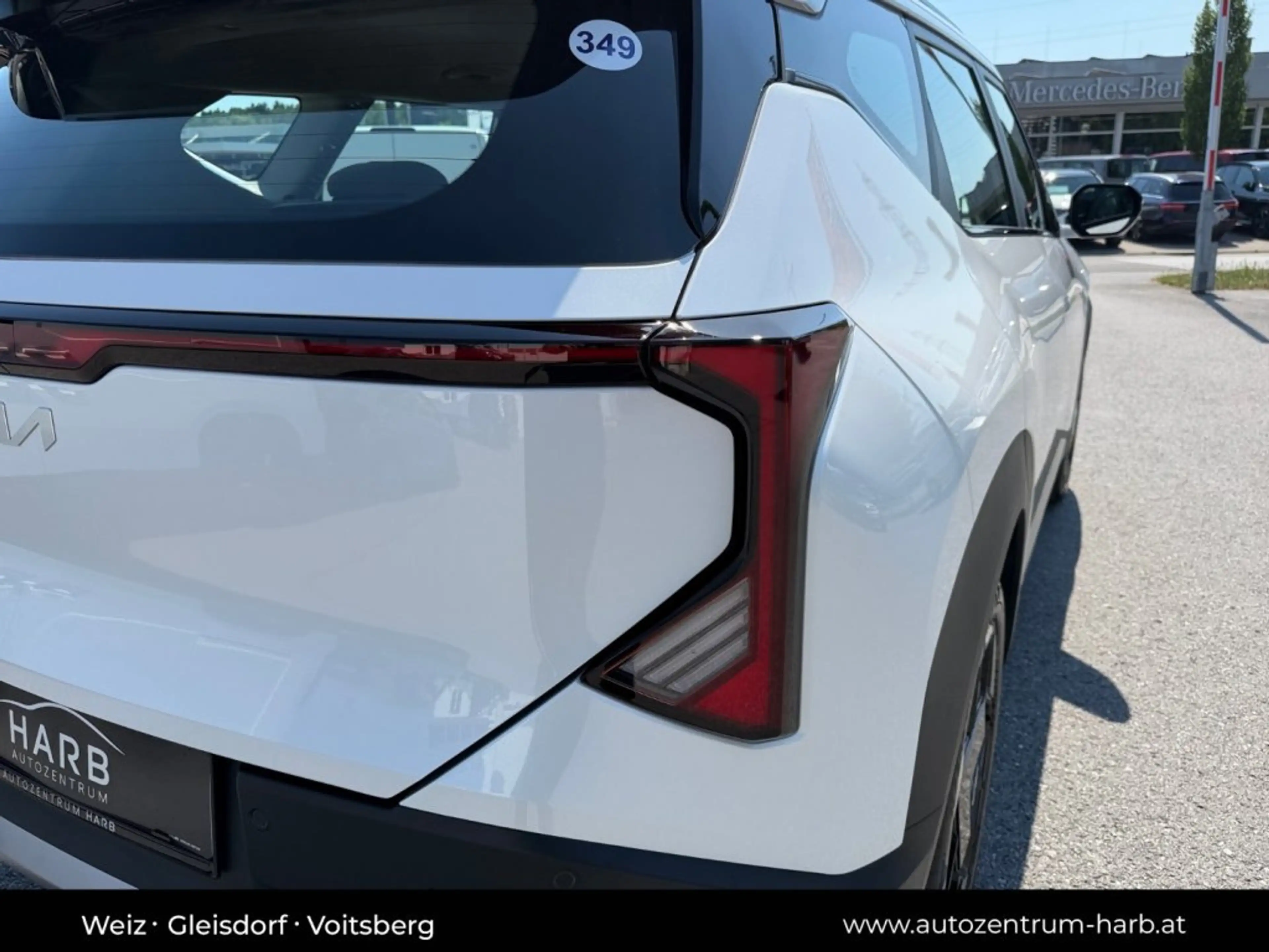 Kia Seltos /SILBER/1.6 TGDI/DCT7/2WD/180/P2/M — photo 15