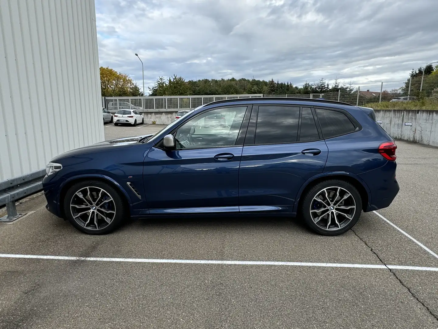 BMW X3 M M40 i LED Scheinwerfer Navi Leder Kameras Blau - 1