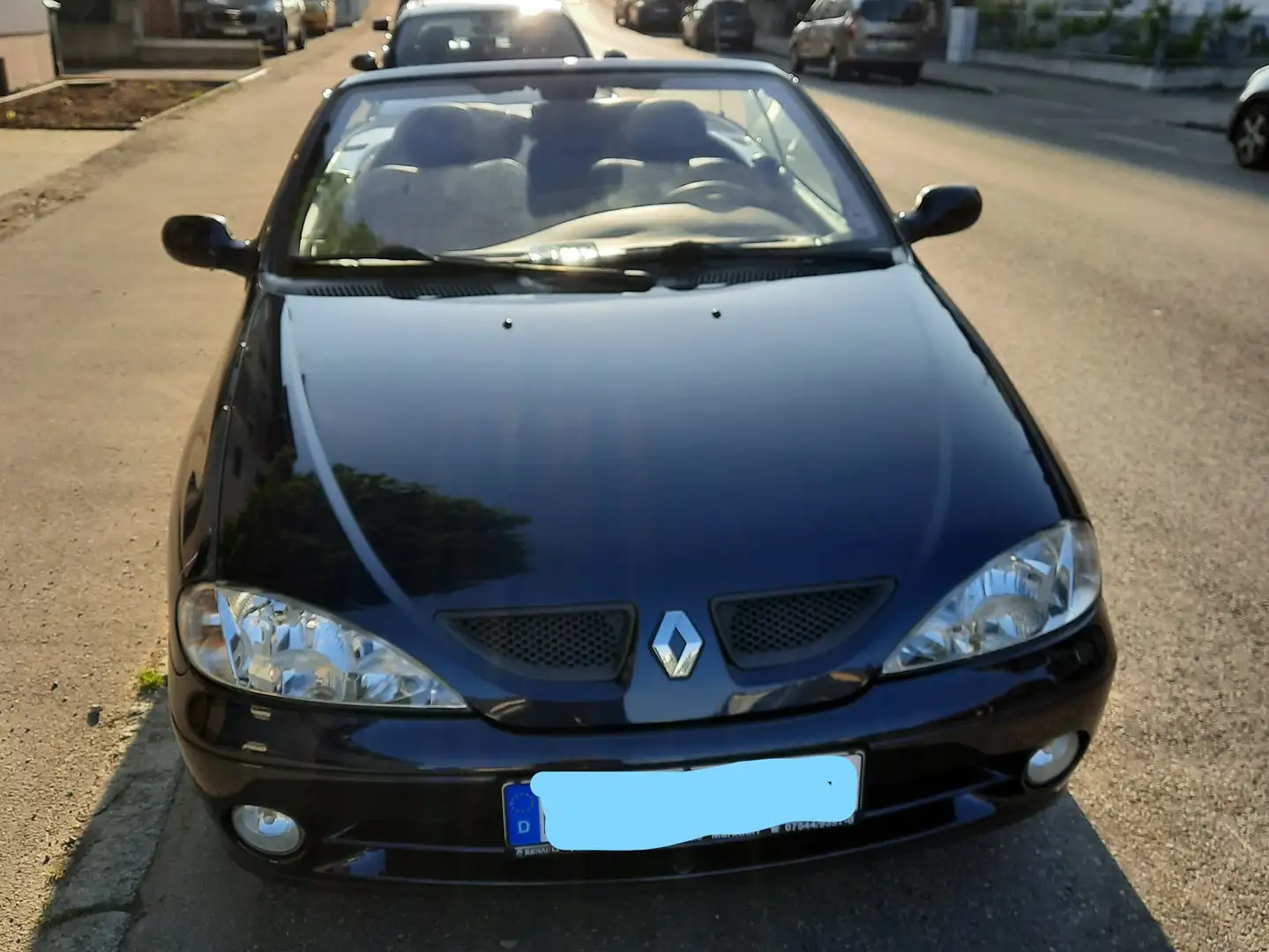 Renault Megane Megane Cabrio 1.6 16V - Joungtimer   TüV Neu Blau - 1