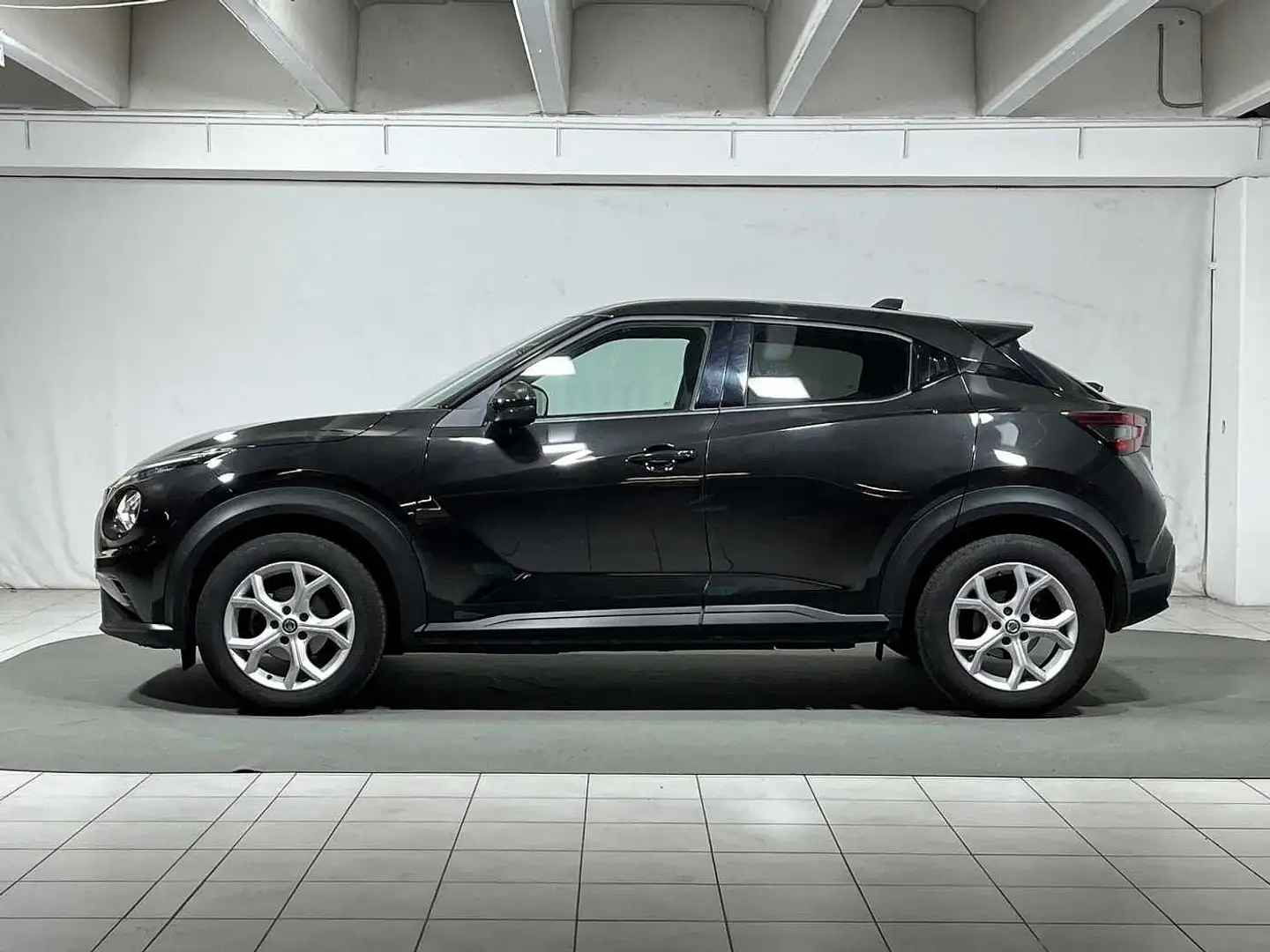Nissan Juke 1.0 DIG-T 114 CV N-Connecta Nero - 2