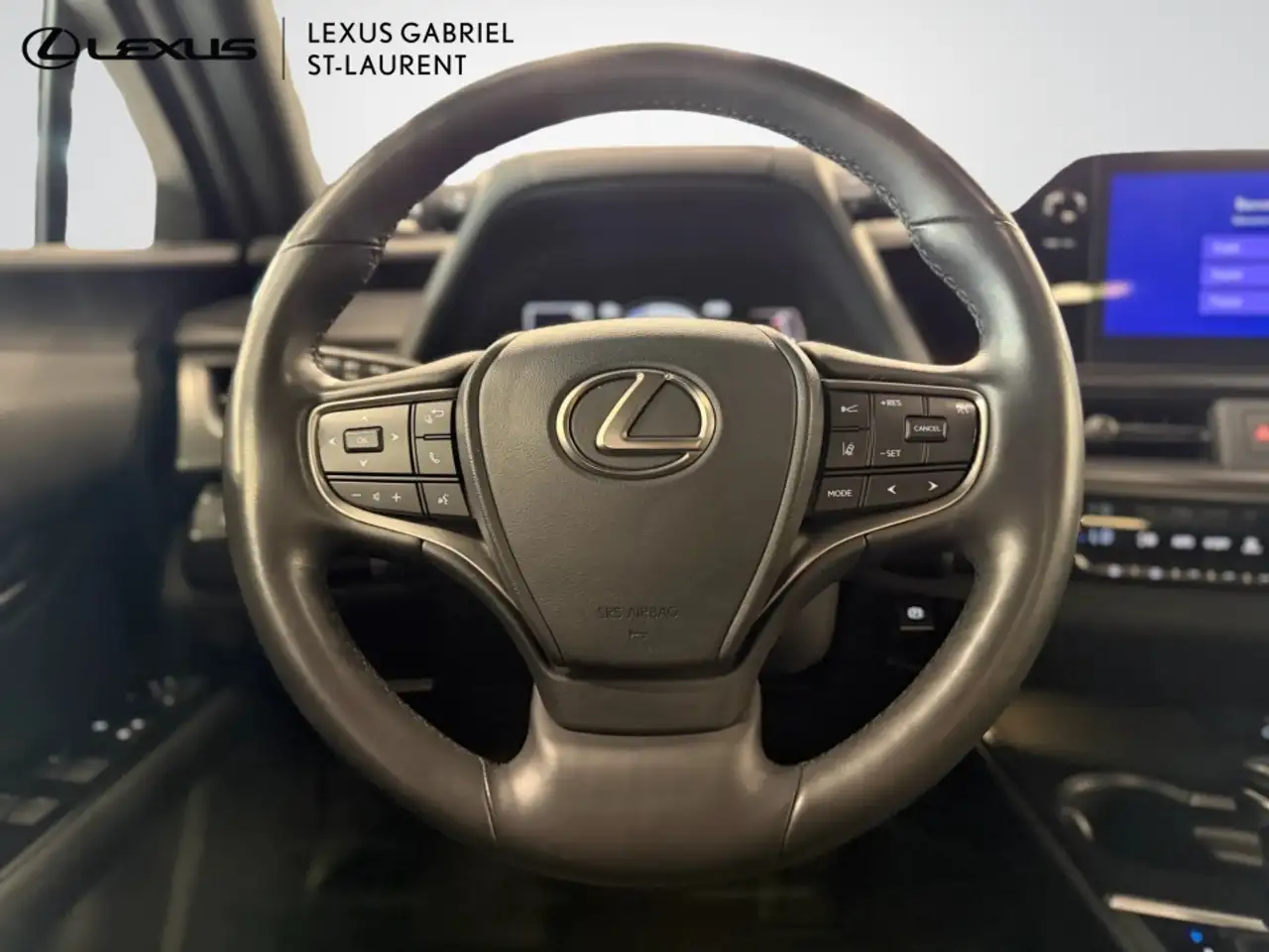 Lexus UX снимка Lexus UX