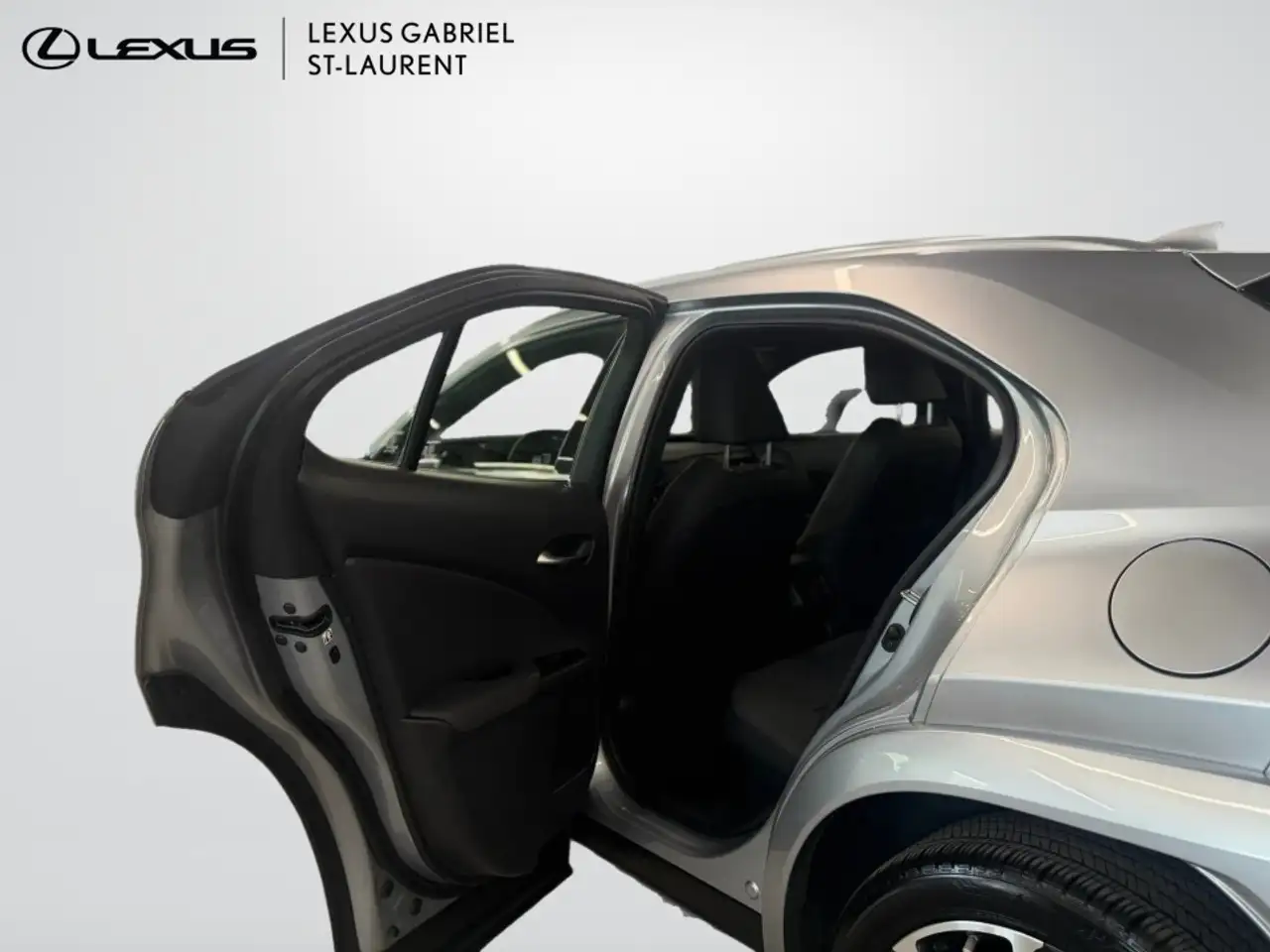 Lexus UX снимка Lexus UX
