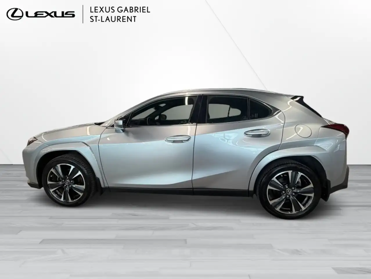 Lexus UX снимка Lexus UX