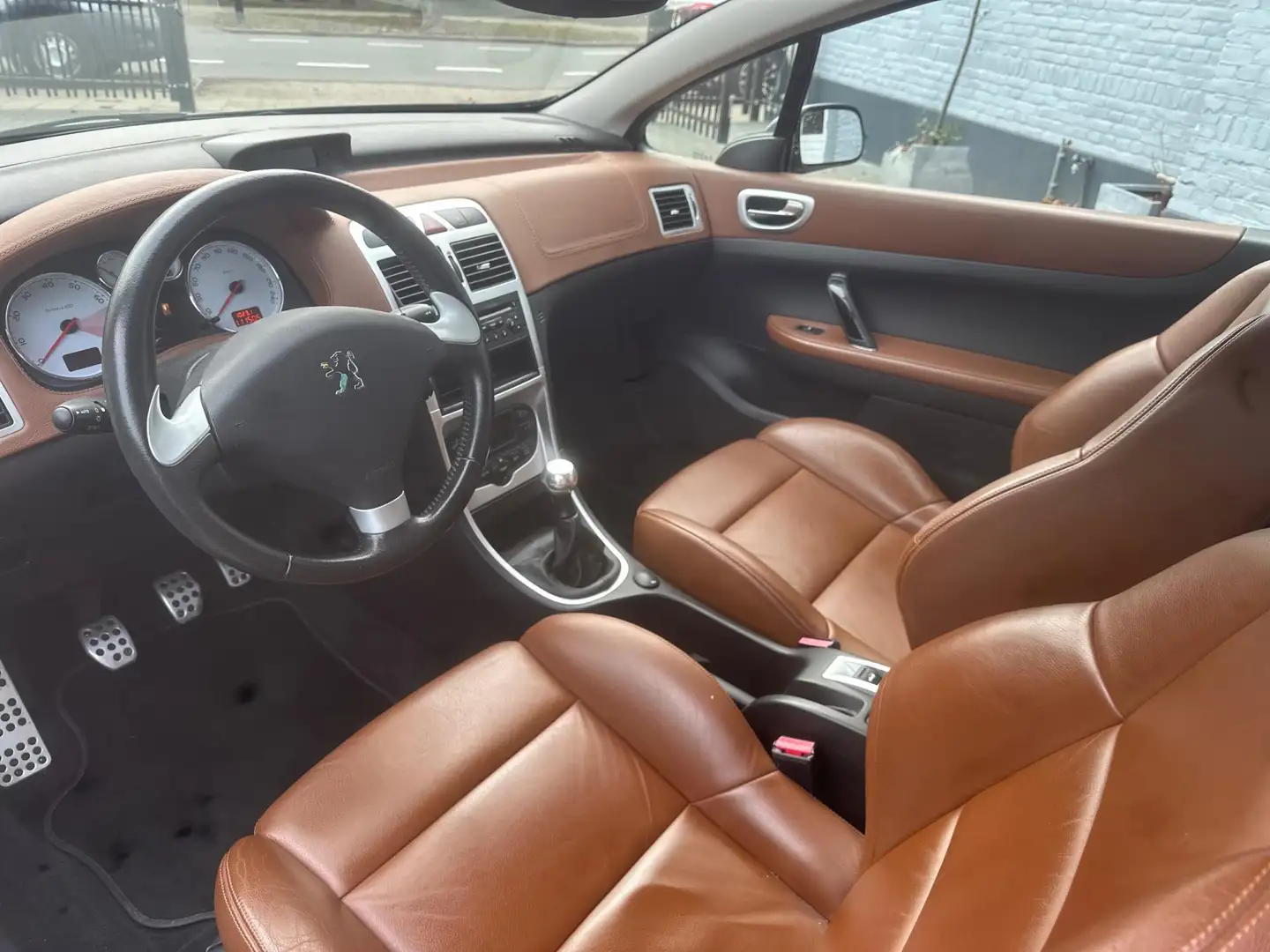 Peugeot 307 CC 2.0-16V | LEER | PARKEERSENSOREN | CLIMA | Grau - 2