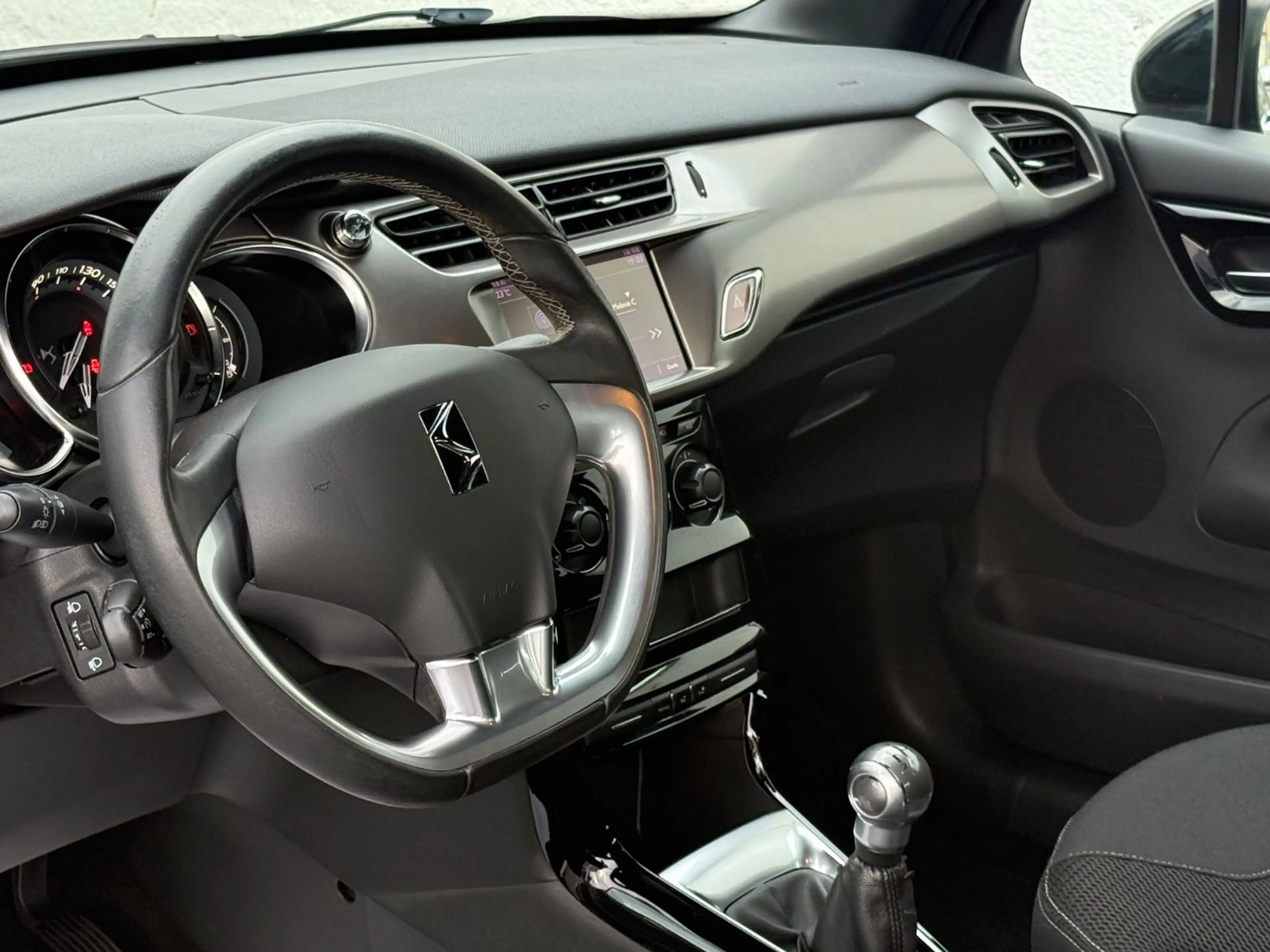 DS Automobiles DS 3 DS 3 So Chic S-Heiz,Einpark-h,Tempomat,Bluetooth — photo 10