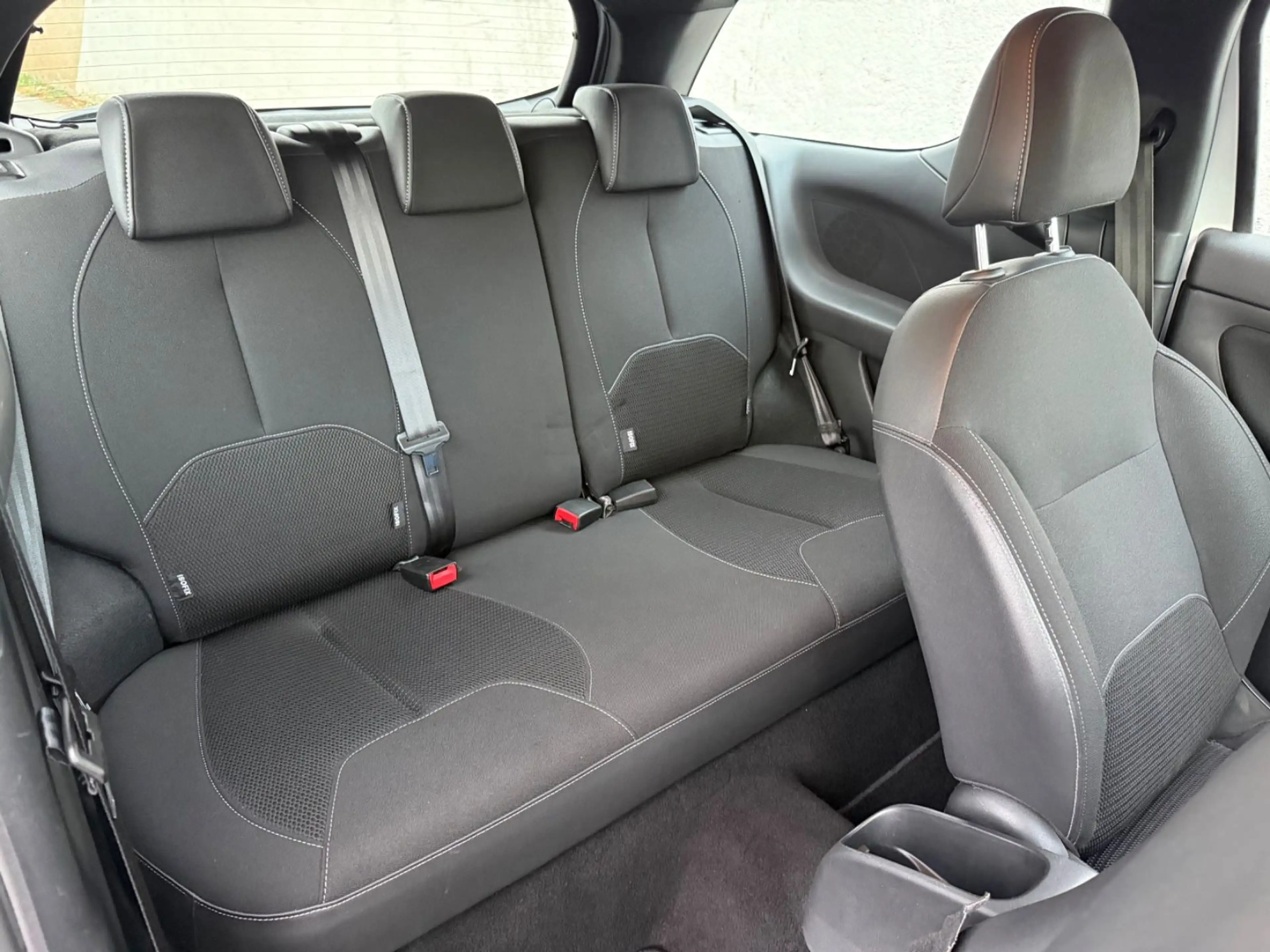 DS Automobiles DS 3 DS 3 So Chic S-Heiz,Einpark-h,Tempomat,Bluetooth — photo 15