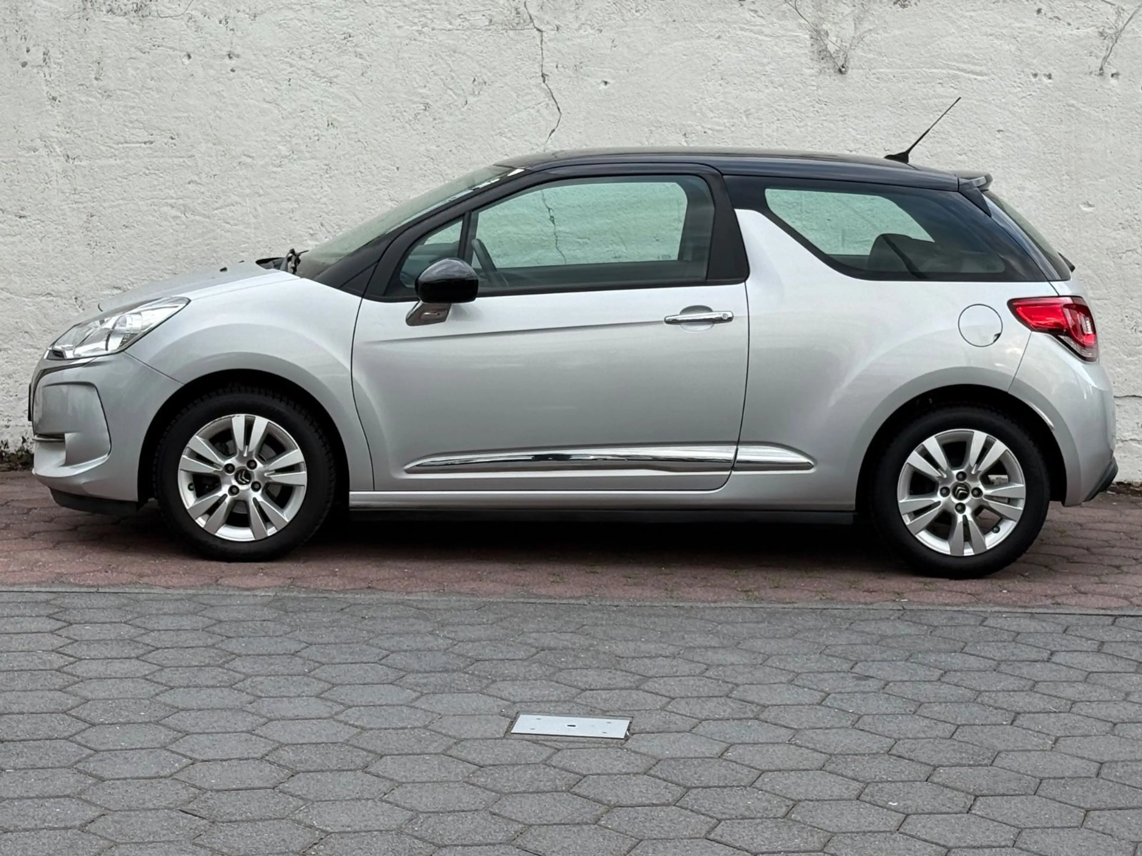 DS Automobiles DS 3 DS 3 So Chic S-Heiz,Einpark-h,Tempomat,Bluetooth — photo 4