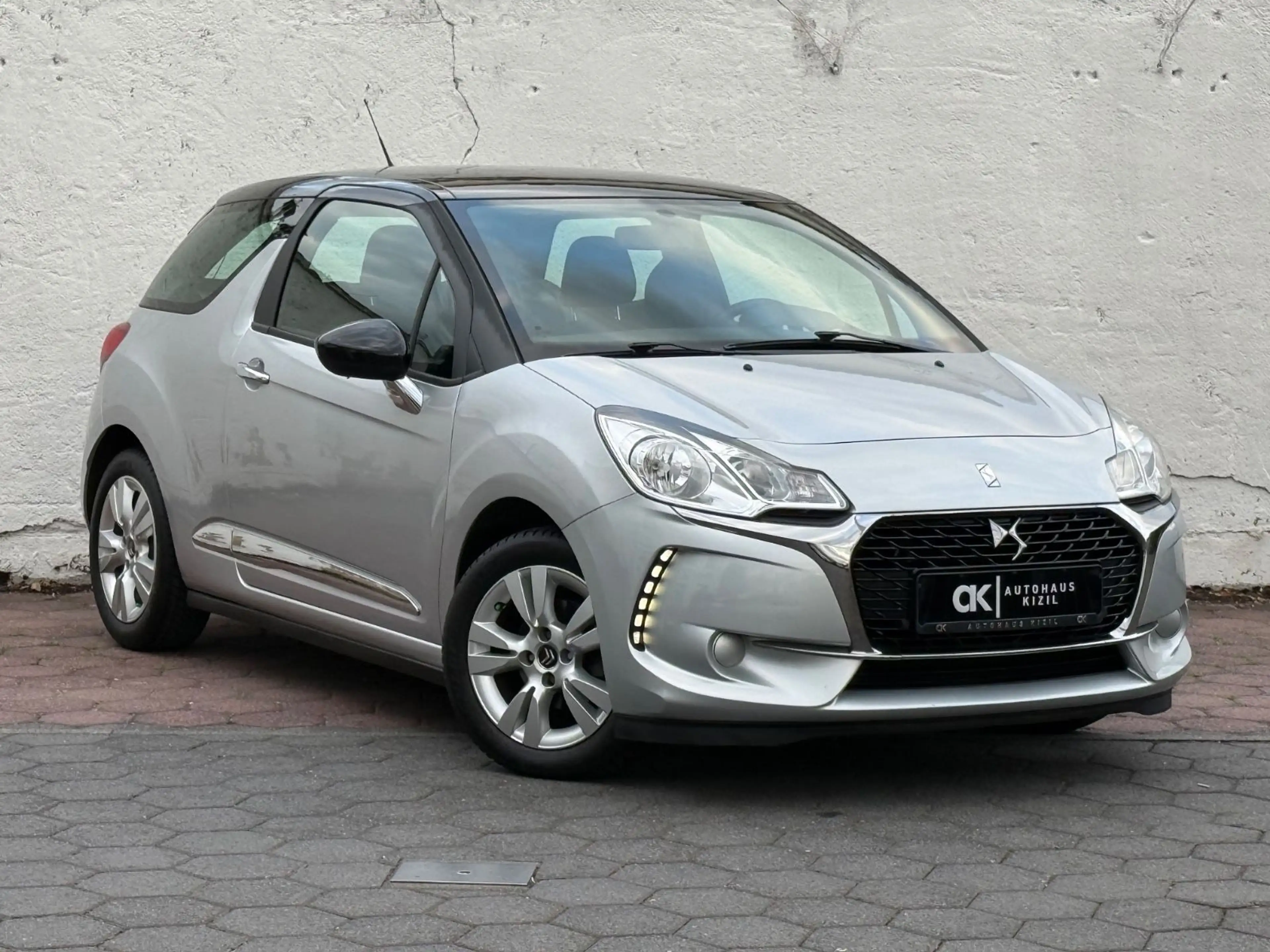 DS Automobiles DS 3 DS 3 So Chic S-Heiz,Einpark-h,Tempomat,Bluetooth — photo 3