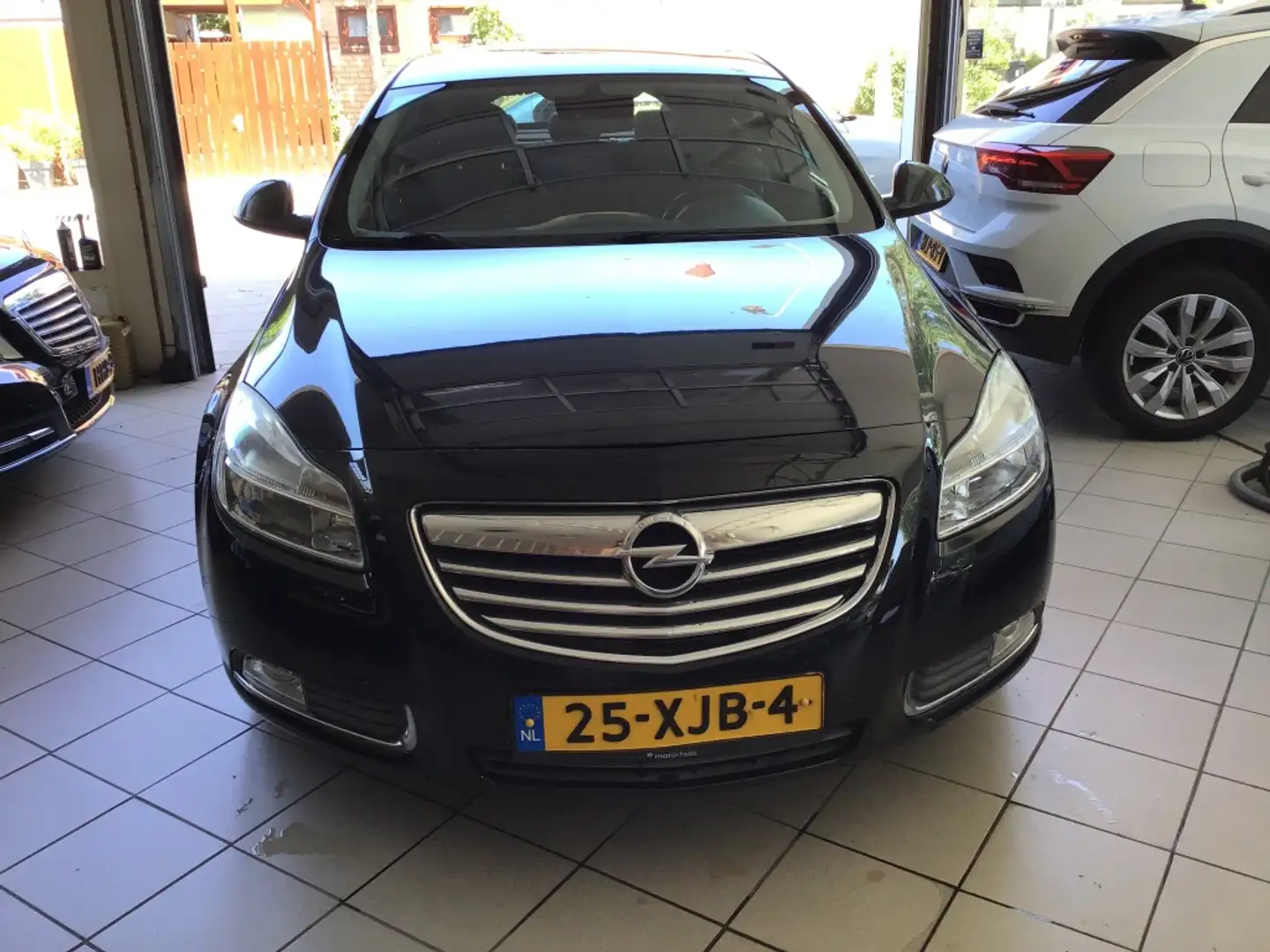 Opel Insignia 1.4 T EcoF. Bns Ed Noir - 1