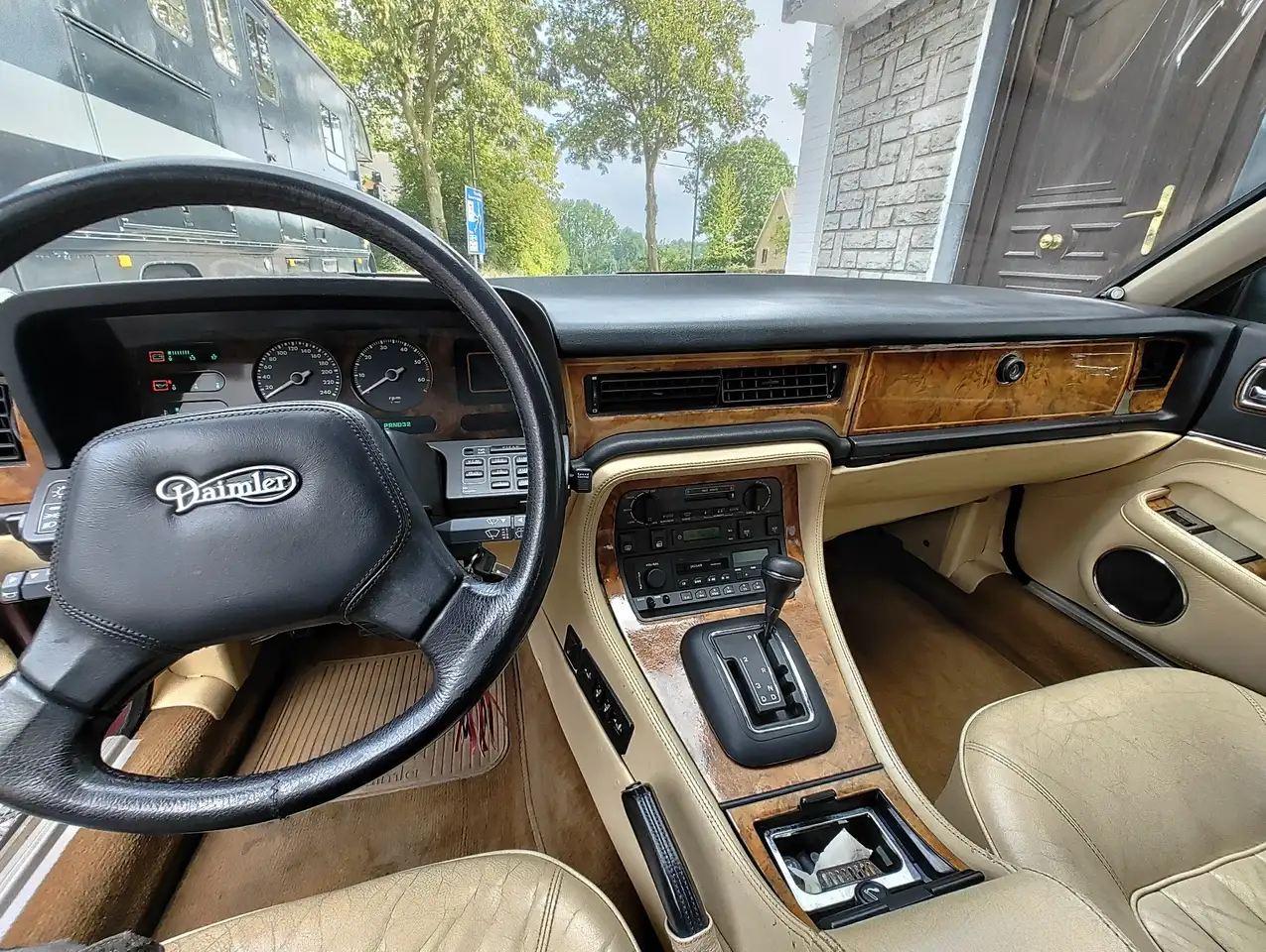 Jaguar XJ40 Daimler 36, foto 12
