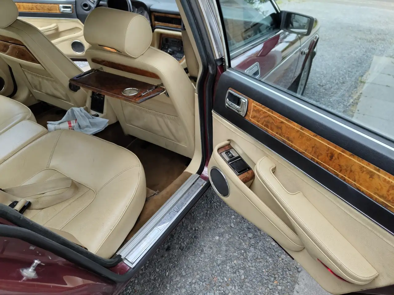 Jaguar XJ40 Daimler 36, foto 10
