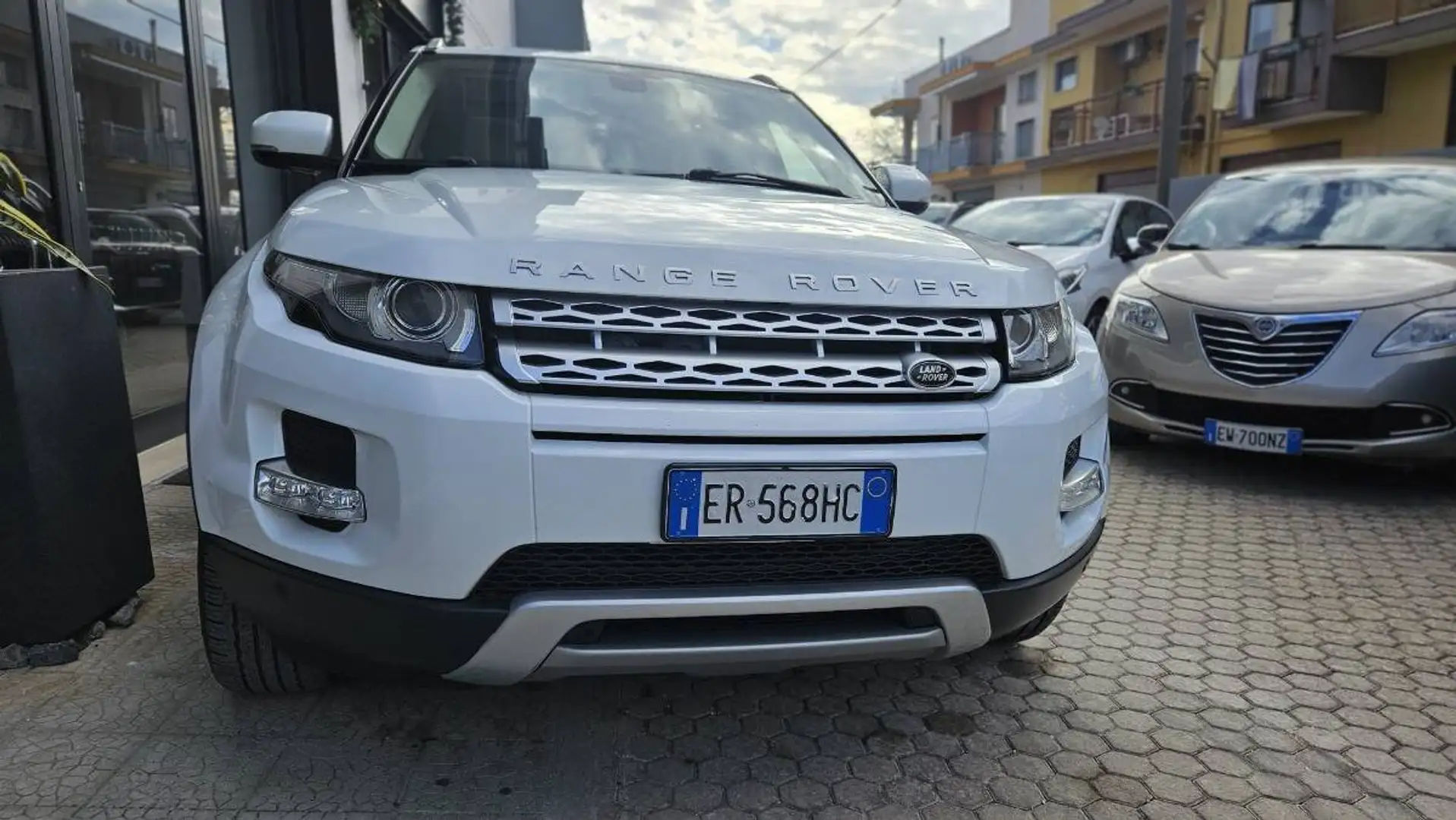 Land Rover Range Rover Evoque 2.2 td4 Prestige 150cv 5p Wit - 2
