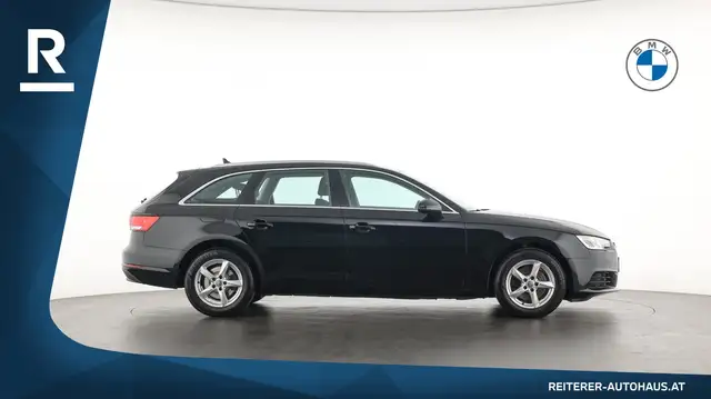 Audi A4 view 7