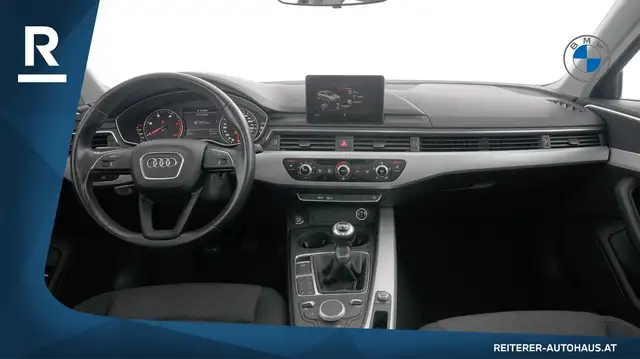 Audi A4 view 13