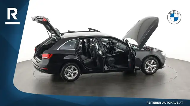 Audi A4 view 12