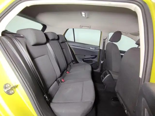 Volkswagen Golf view 6
