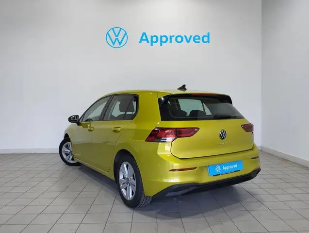 Volkswagen Golf view 2