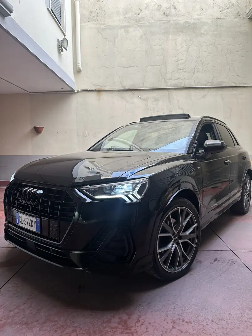 Audi Q3 2.0 tdi S line edition 150cv s-tronic Black pack Nero - 1