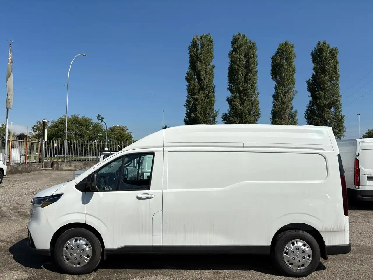 Maxus Model not specified 2025