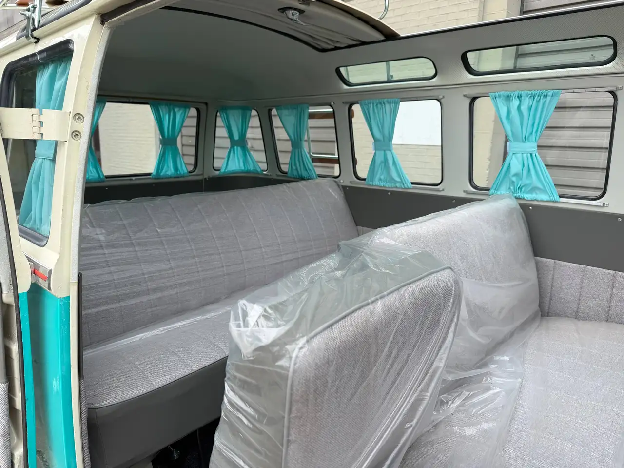 Volkswagen T1 Kombi Samba Style 23 Window Safari Windows, foto 10