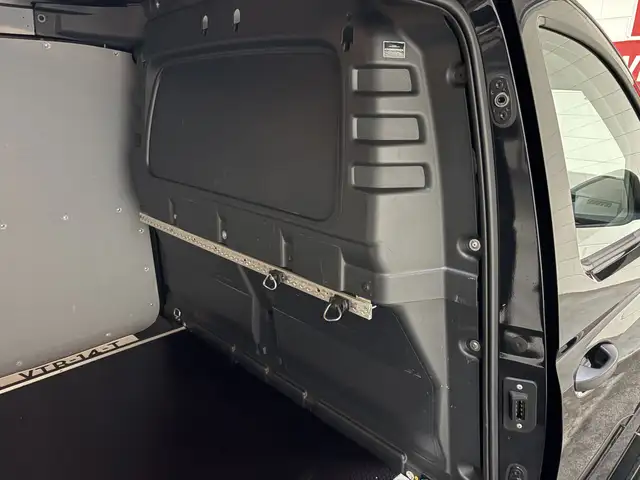 Volkswagen Caddy view 12