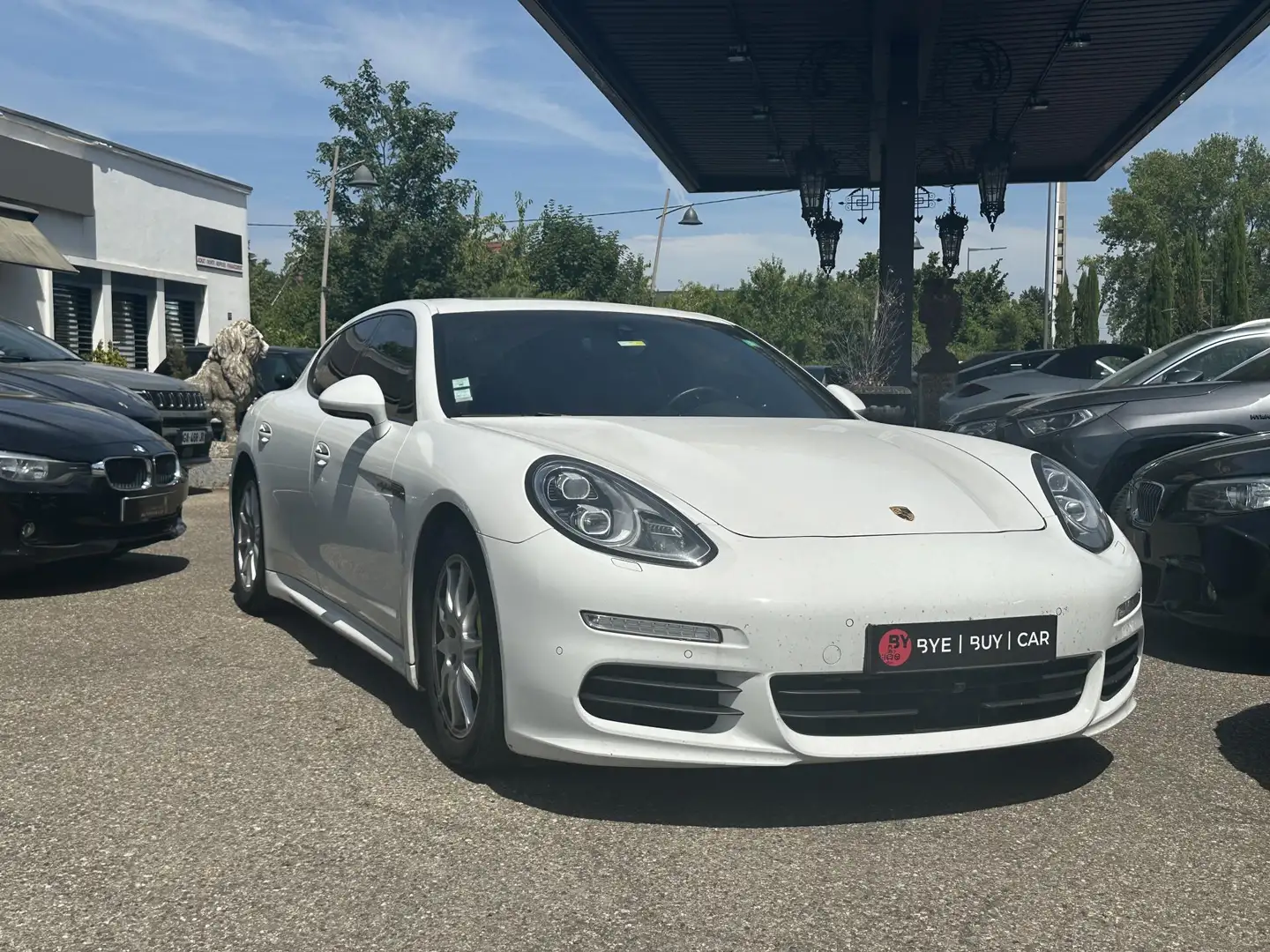 Porsche Panamera 3.0i V6 - 333 cv  BVA Tiptronic S Type 970 BERLINE Blanc - 2