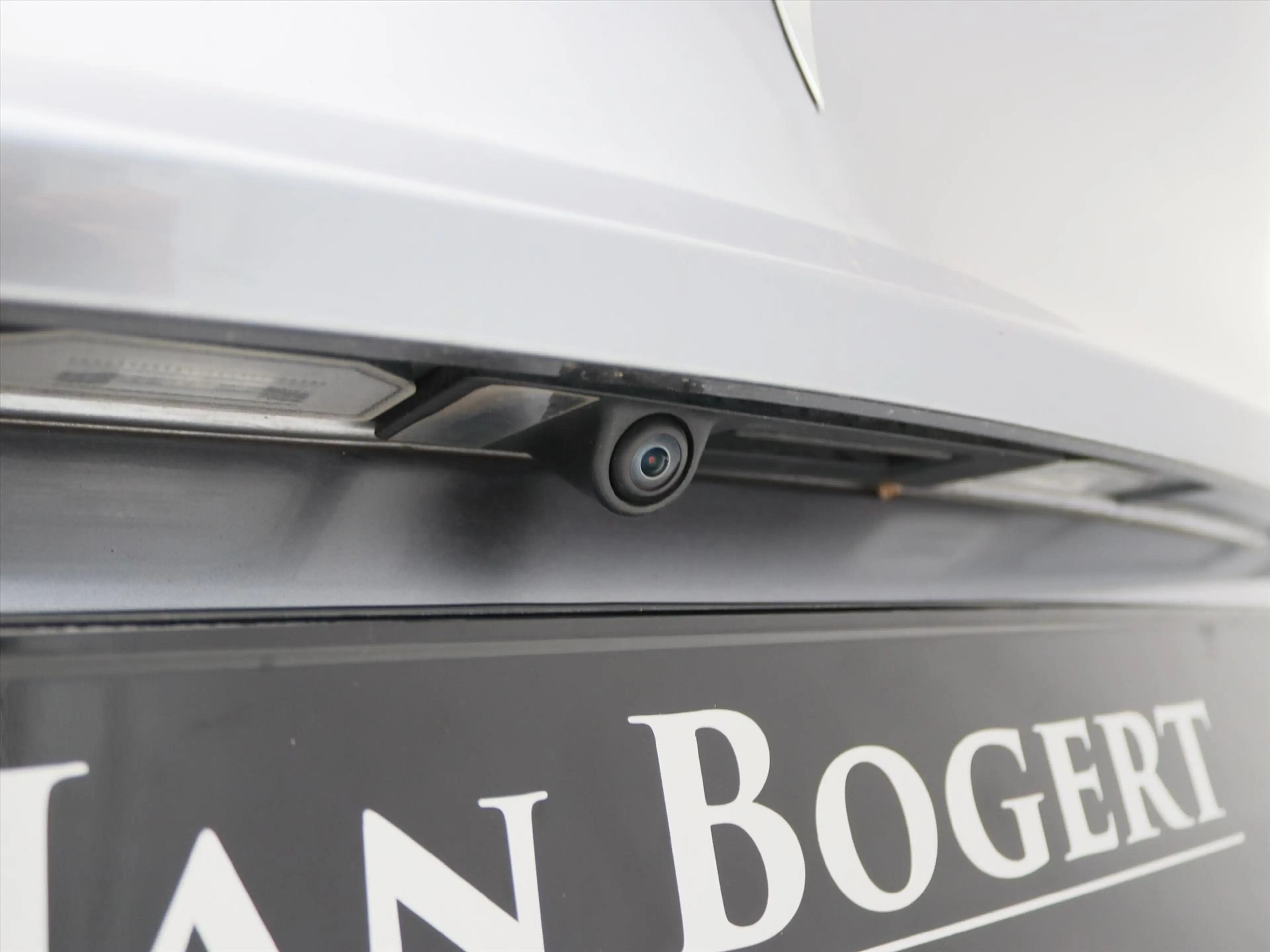 Tesla Model Y Long Range AWD 75kWh 351pk 93.7% SoH [ AMD RYZEN+A — photo 37