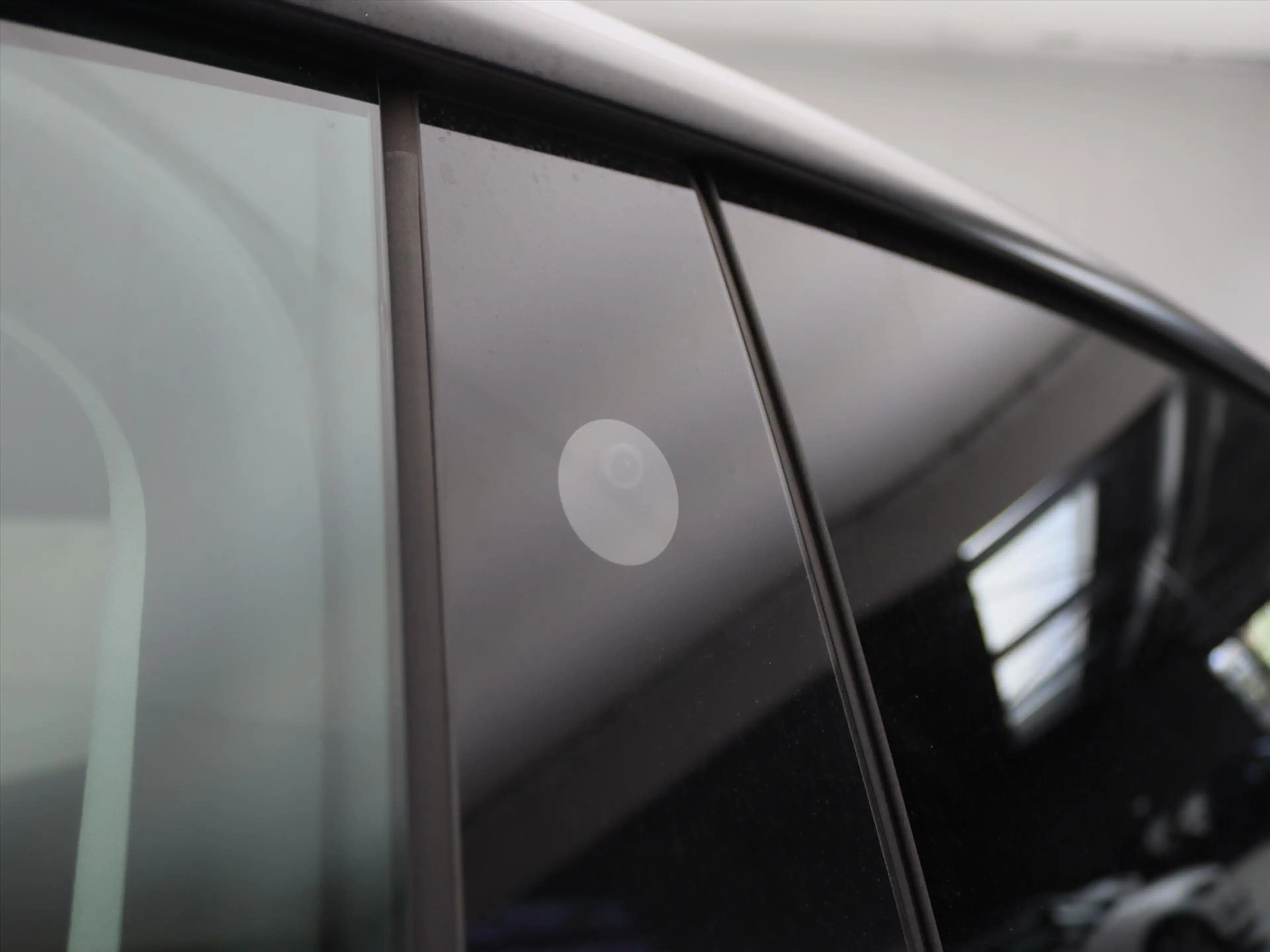 Tesla Model Y Long Range AWD 75kWh 351pk 93.7% SoH [ AMD RYZEN+A — photo 36