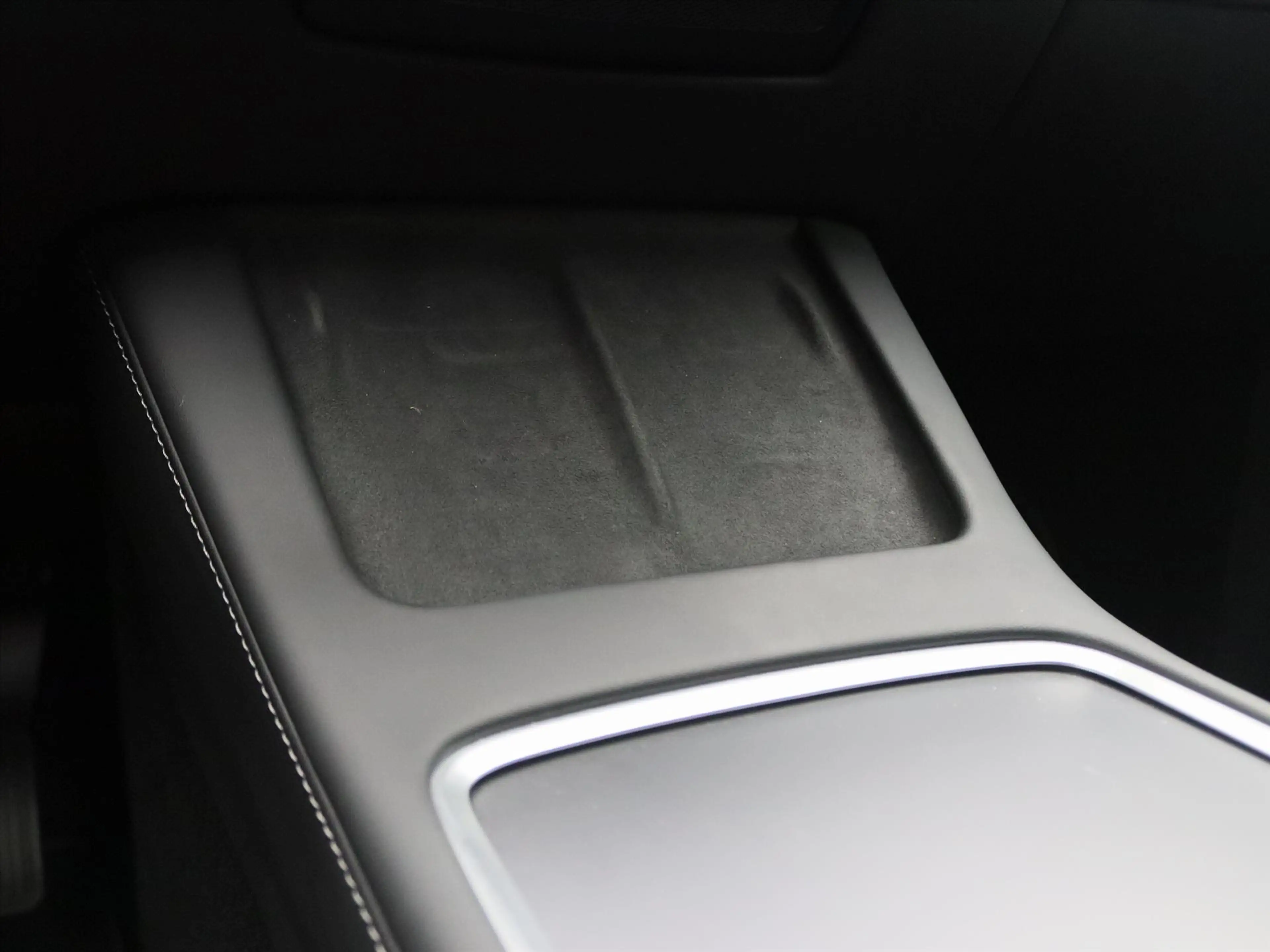 Tesla Model Y Long Range AWD 75kWh 351pk 93.7% SoH [ AMD RYZEN+A — photo 31