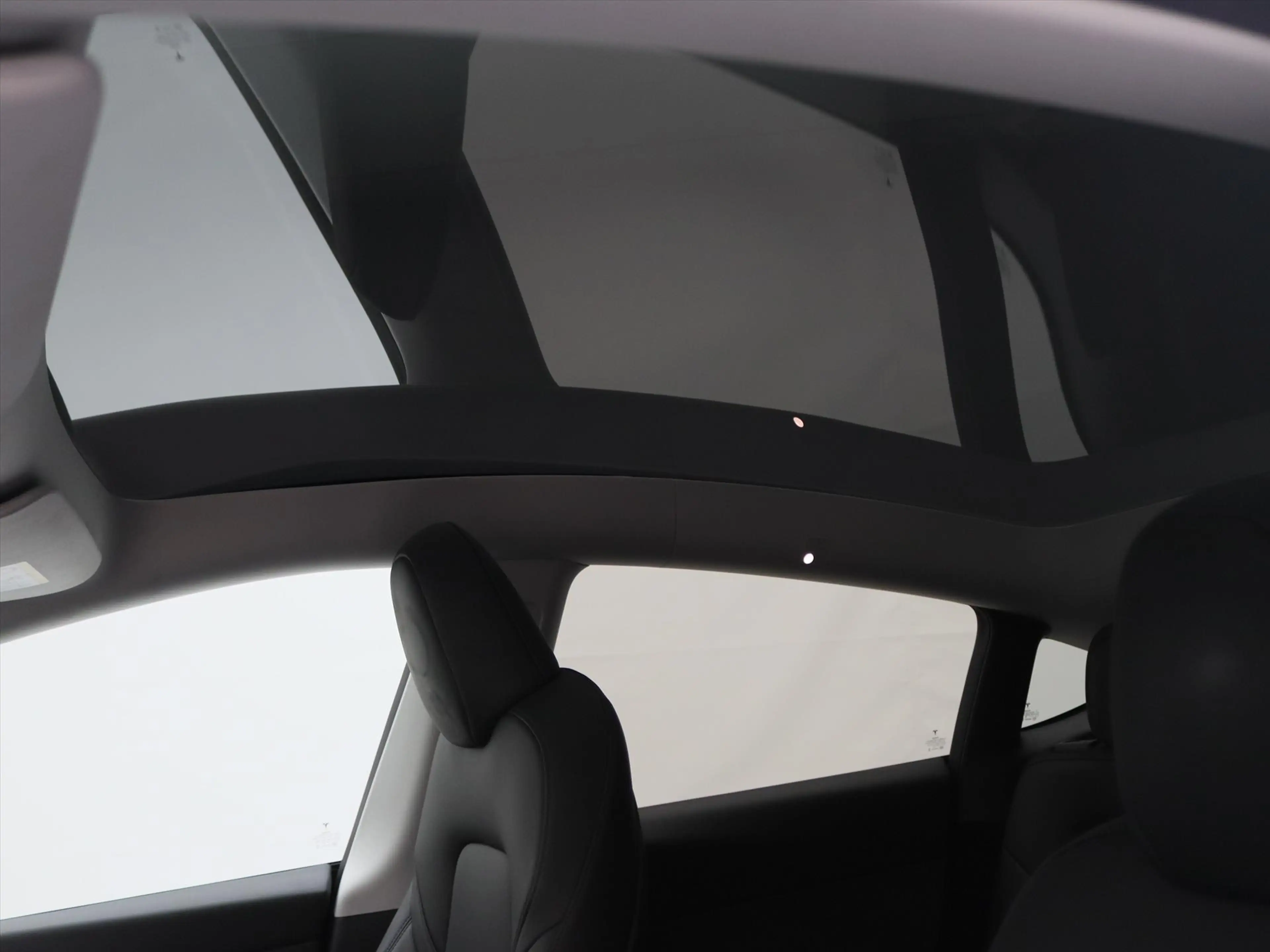 Tesla Model Y Long Range AWD 75kWh 351pk 93.7% SoH [ AMD RYZEN+A — photo 34